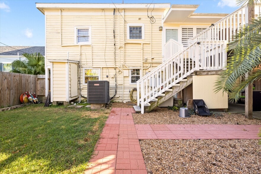 More Photos Of 3216 Ursuline St, Galveston Multifamily For Sale