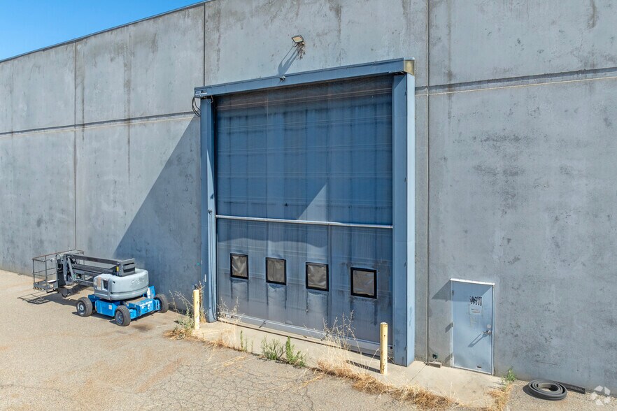 More Photos Of 415 Codoni Ave, Modesto Warehouse For Lease