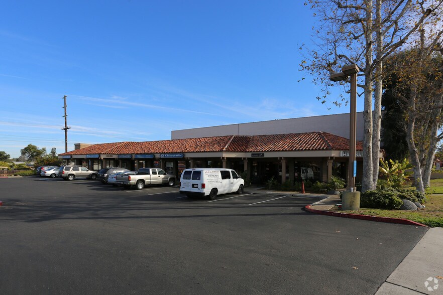 More Photos Of 5420-5450 Clairemont Blvd, San Diego Unknown For Lease