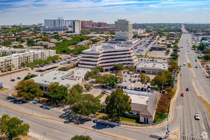 More Photos Of 5282 Medical Dr, San Antonio Medical For Lease