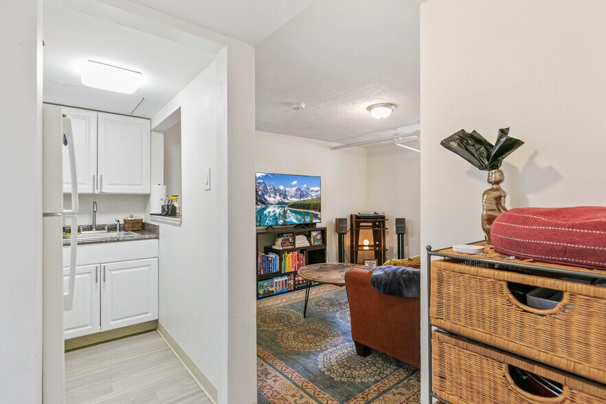 More Photos Of 1195 Birch St, Denver Apartments For Sale