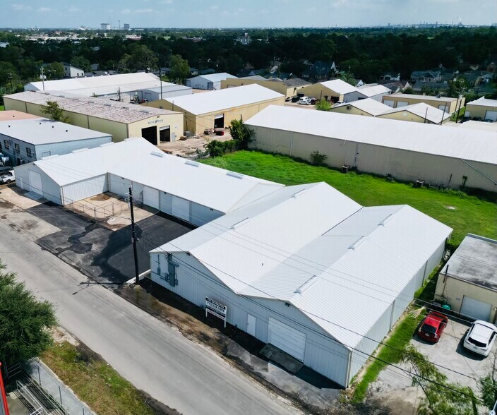 More Photos Of 1137 Hackney St, Houston Warehouse For Lease