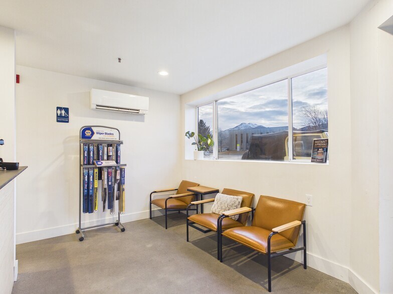 More Photos Of 3930 Woodside Blvd, Hailey Industrial For Sale