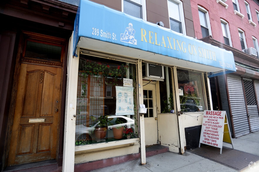 More Photos Of 289 Smith St, Brooklyn Storefront Retail Residential For Lease