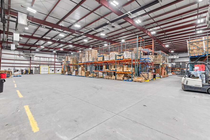 More Photos Of 7856 Ellis Rd, Melbourne Refrigeration Cold Storage For Lease