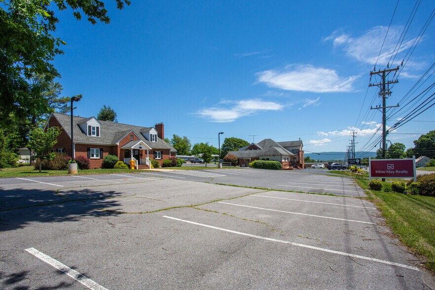 More Photos Of 2352 Jefferson Hwy, Waynesboro Office For Sale