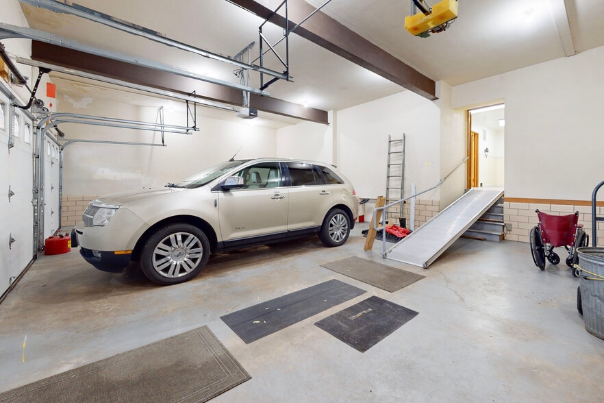 More Photos Of 3721 Main St, Weirton Funeral Home For Sale
