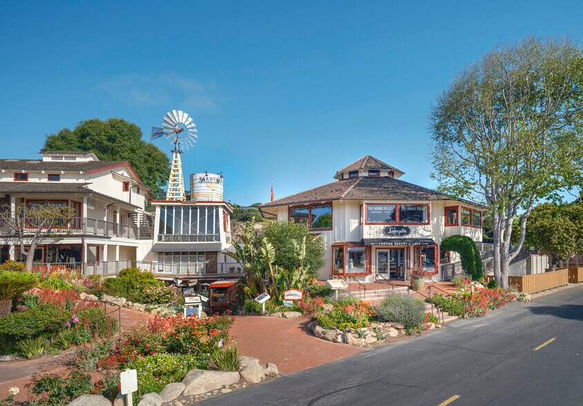 More Photos Of 3618 The Barnyard, Carmel Unknown For Lease