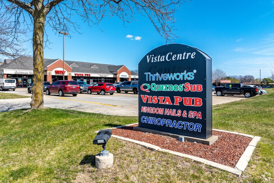 More Photos Of 7205 Vista Dr, West Des Moines General Retail For Lease