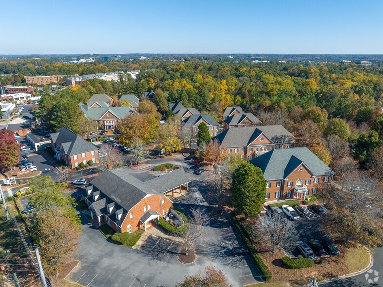 More Photos Of 284 S Main St, Alpharetta Unknown For Lease