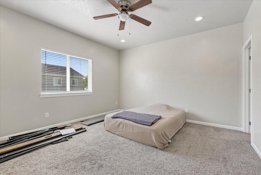 More Photos Of 565 575 585 Baker st, Baker City Multifamily For Sale