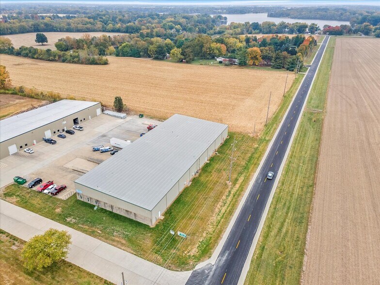 More Photos Of 6200 S 2nd St, Springfield Warehouse For Lease