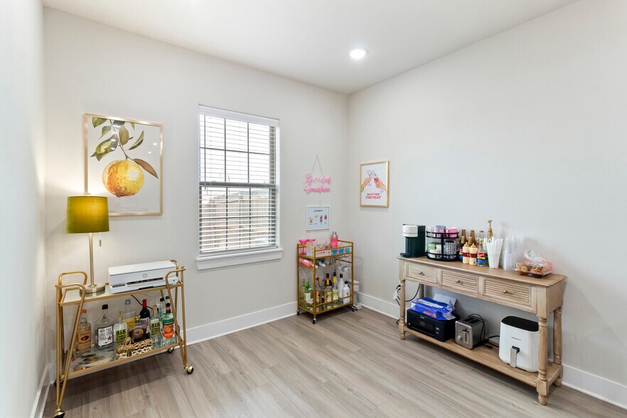 More Photos Of 4038 Gunner Trl, College Station Multifamily For Sale