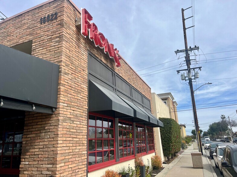 Primary Photo Of 16922 Bellflower Blvd, Bellflower Restaurant For Sale