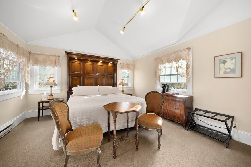 More Photos Of 2476 Main St, Cambria Hospitality For Sale