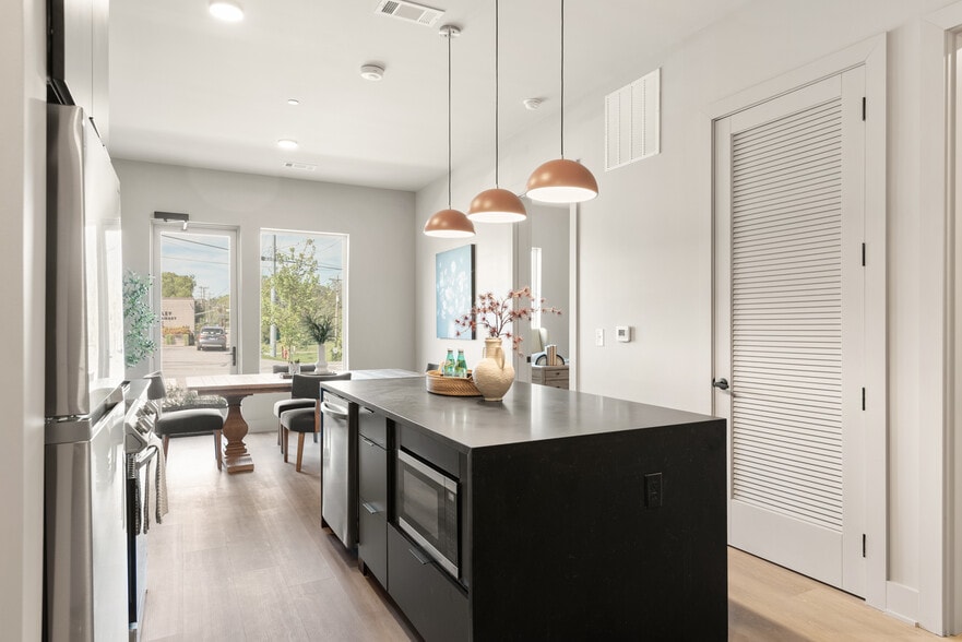 More Photos Of 1090 Haysboro Ave, Nashville Specialty For Sale