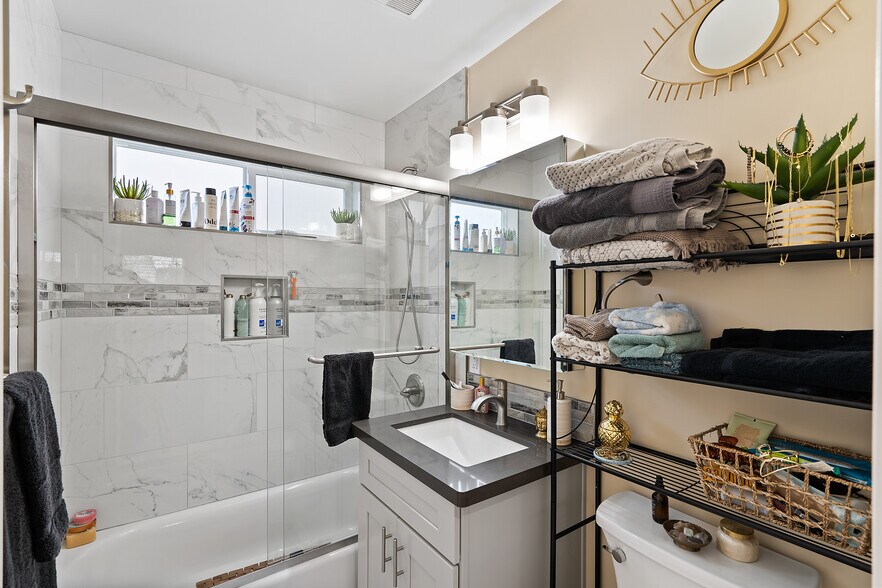 More Photos Of 403 Vera Ave, Redwood City Apartments For Sale