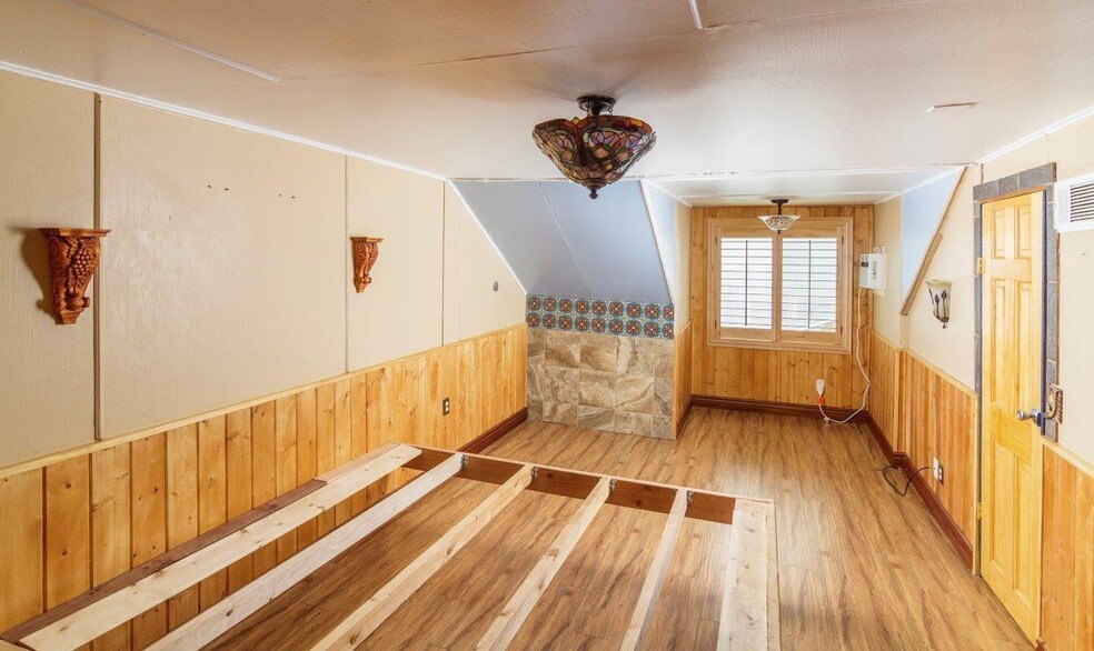 More Photos Of 23450 Crest Forest Dr, Crestline Restaurant For Sale