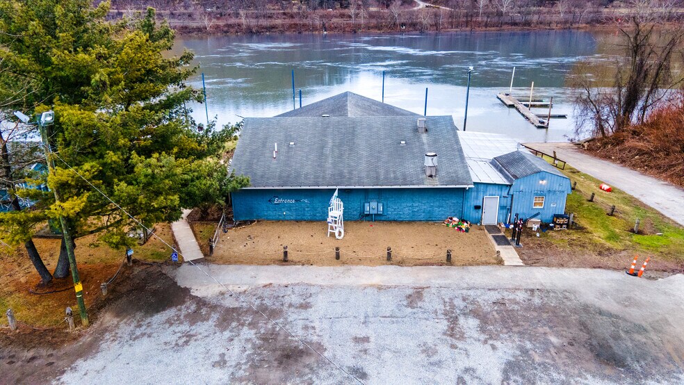 More Photos Of 1200 N River, Toronto Marina For Sale