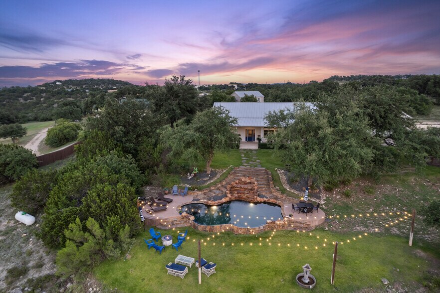 More Photos Of 4607 R O Dr, Spicewood Lodge Meeting Hall For Sale