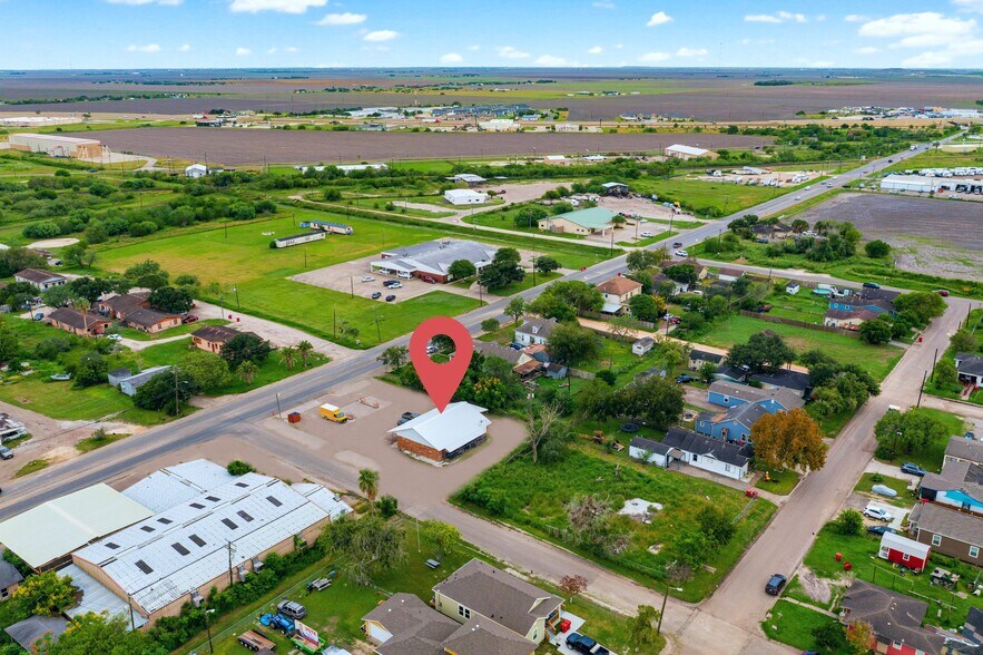 More Photos Of 701 Lincoln Ave, Robstown Convenience Store For Sale