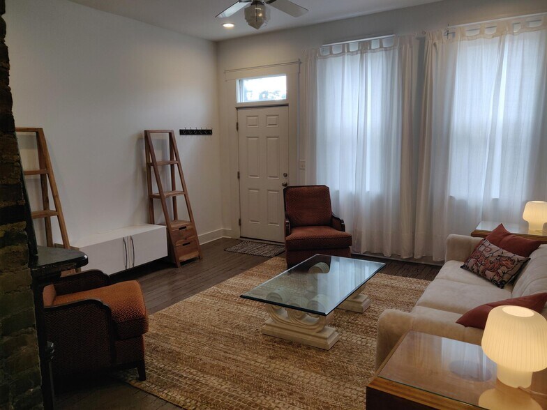 More Photos Of 927 E Madison St, Louisville Warehouse For Sale