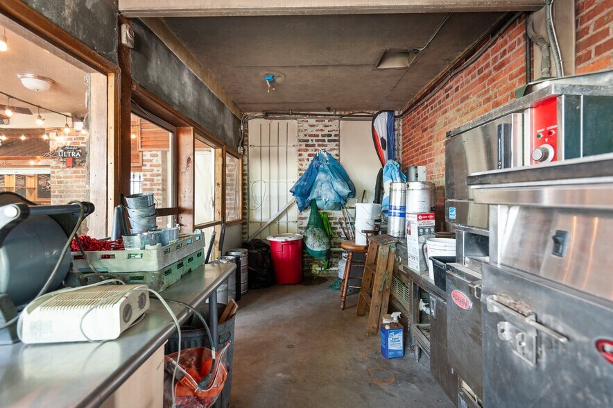 More Photos Of 226 Pamlico St, Belhaven Restaurant For Sale