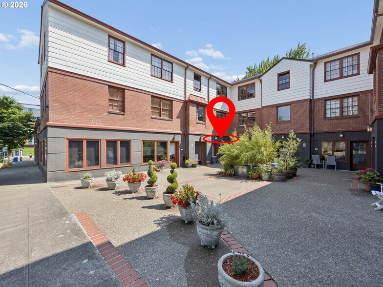 More Photos Of 5400 NE 30th Ave, Portland Office For Lease