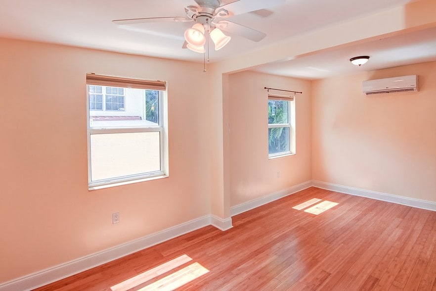 More Photos Of 2630 Natoma St, Coconut Grove Apartments For Sale