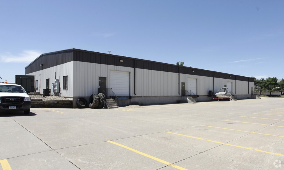 More Photos Of 75 NE Venture Dr, Waukee Warehouse For Lease