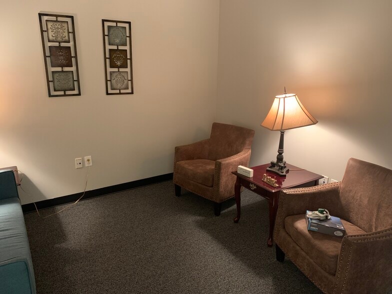 More Photos Of 1540 Kuser Rd, Hamilton Medical For Sale