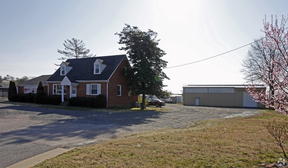 More Photos Of 8133 Mechanicsville Tpke, Mechanicsville Office For Sale