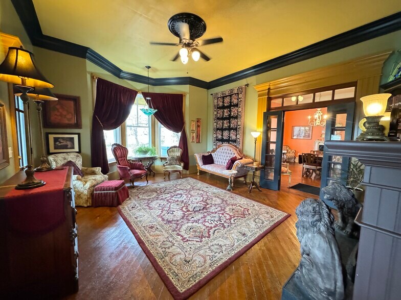 More Photos Of 224 W Chickasaw St, Tahlequah Hospitality For Sale