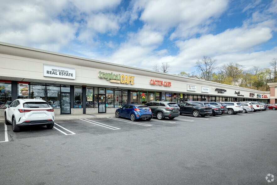 More Photos Of 75 Old Shore Rd, Port Washington Department Store For Lease