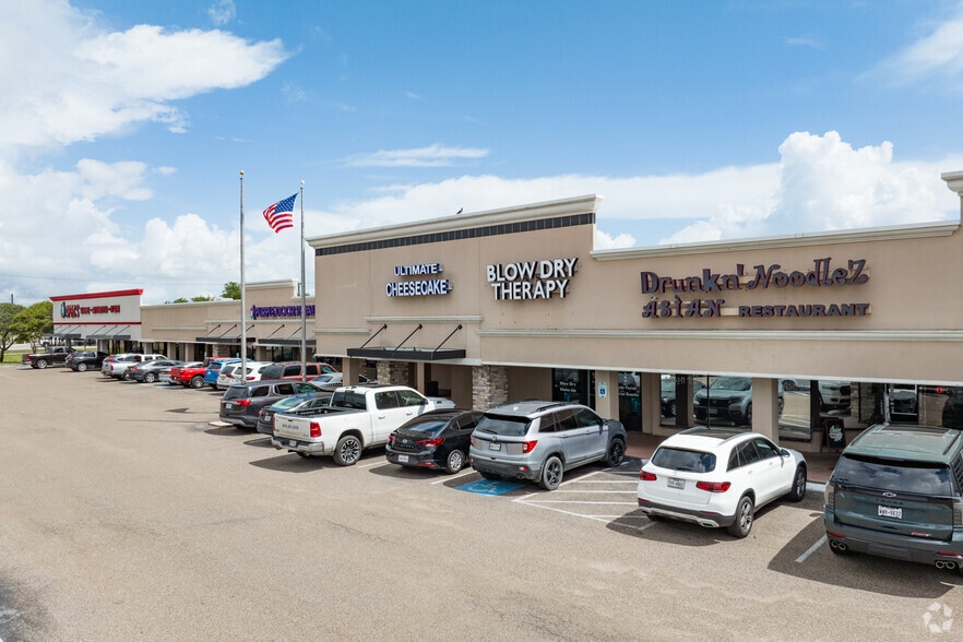 Primary Photo Of 4200-4250 S Alameda St, Corpus Christi Storefront For Lease