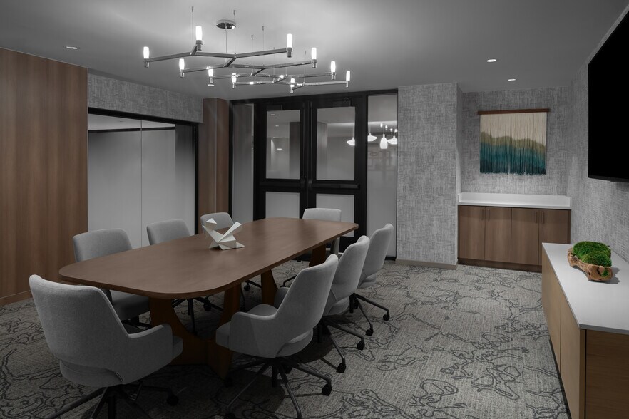 More Photos Of 111 Soledad St, San Antonio Office For Lease