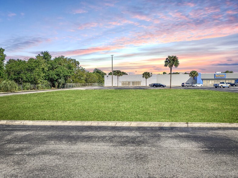 More Photos Of 2421 Enterprise Rd, Orange City Land For Sale