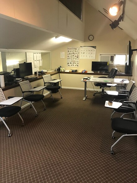 More Photos Of 3069 Amwiler Rd, Atlanta Medical For Lease