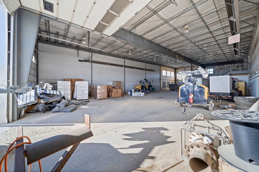 More Photos Of 8028 Edgar Industrial Cres, Red Deer Warehouse For Sale