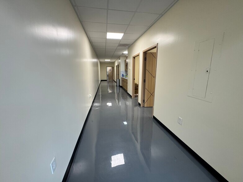 More Photos Of 110 Main St., Alexander City Loft Creative Space For Lease