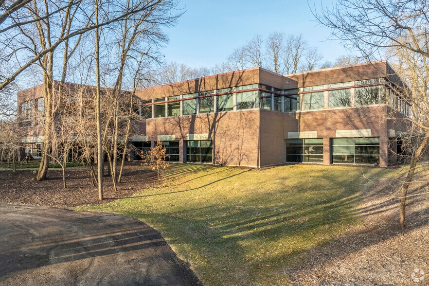 More Photos Of 1002 Deming Way, Madison Office For Sale