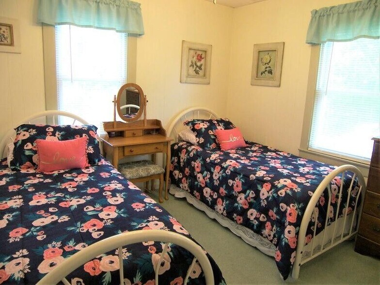 More Photos Of 19449 US Highway 12, New Buffalo Office For Sale