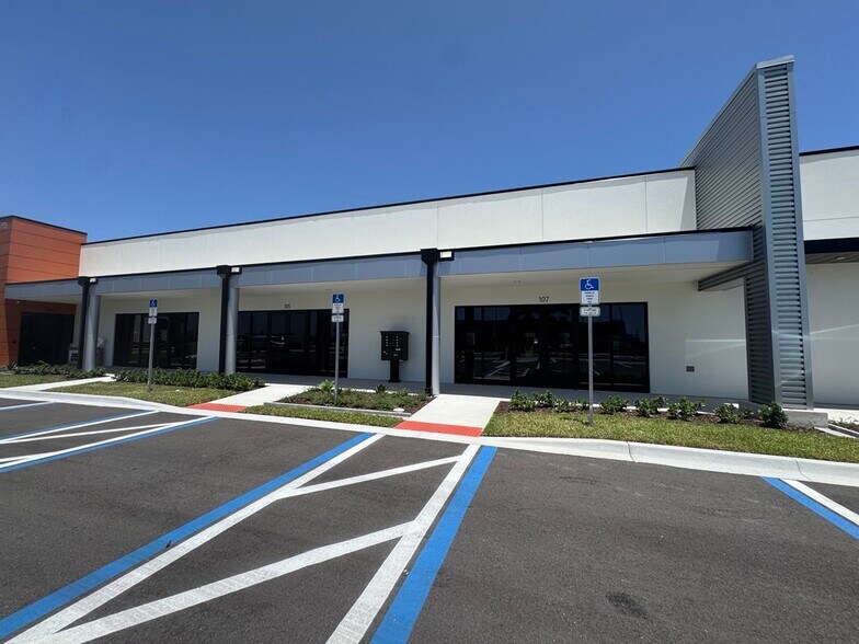More Photos Of 8795 Ivanhoe Drive, Melbourne Medical For Lease