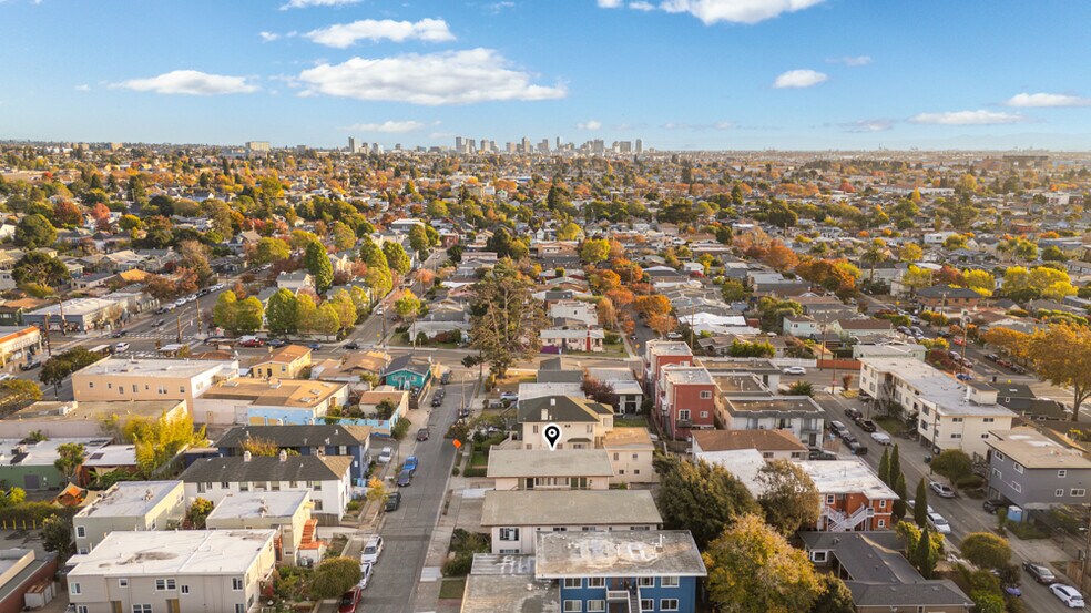 More Photos Of 2920-2922 Stanton St, Berkeley Apartments For Sale
