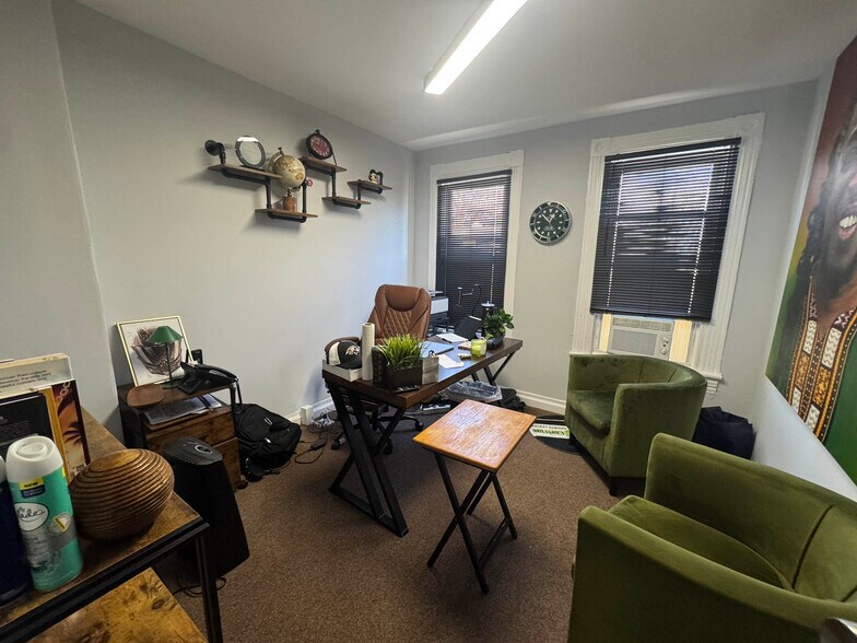 More Photos Of 2527 Greenmount Ave, Baltimore Loft Creative Space For Lease