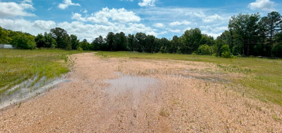 More Photos Of 110 Midco Rd, Pearl Land For Lease