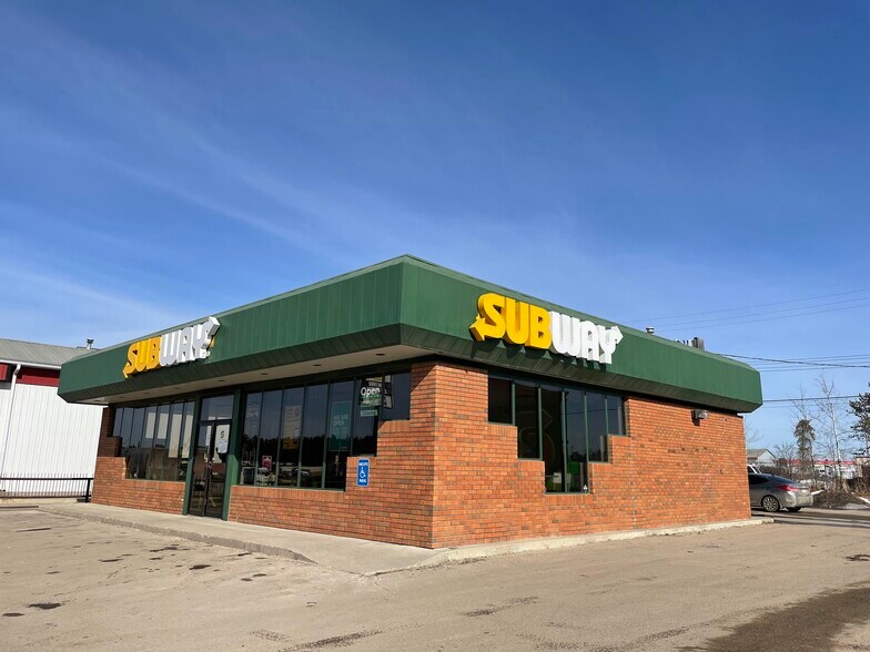 More Photos Of 3732 Kepler St, Whitecourt Unknown For Lease