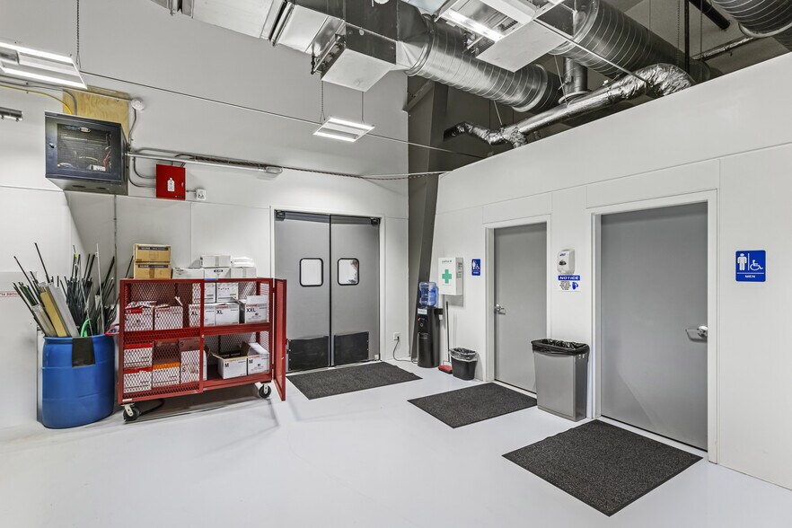 More Photos Of 2 Eric Cir, Verdi Warehouse For Sale