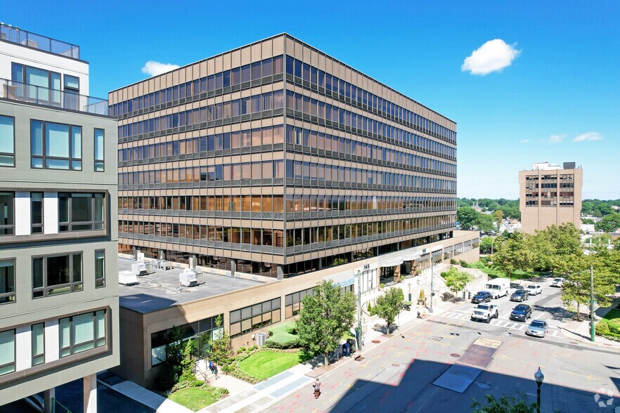 More Photos Of 145 Huguenot St, New Rochelle Medical For Lease