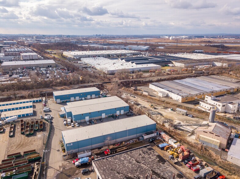 More Photos Of 125 Broad Ave, North Bergen Warehouse For Lease